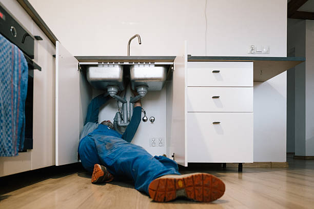 Professional Leak Detection technician working in Yorkville, OH